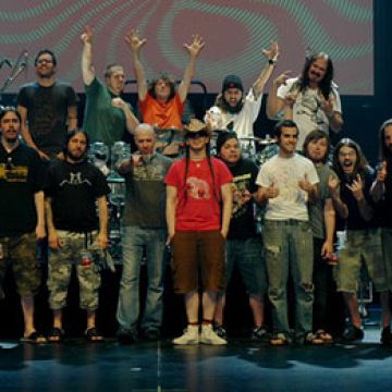 С музыкантами Dream Theater, Between the Buried and Me и Three, 2008.